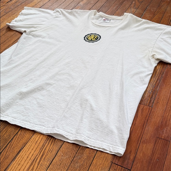 Early 90’s Nike Vintage T-Shirt Puff Print Center Logo - Picture 6 of 9